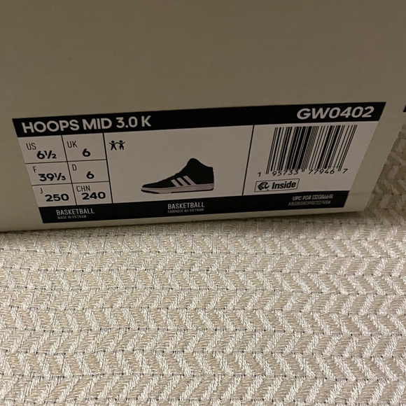 Adidas Hoops 3.0 K size 6.5 - Picture 4 of 10
